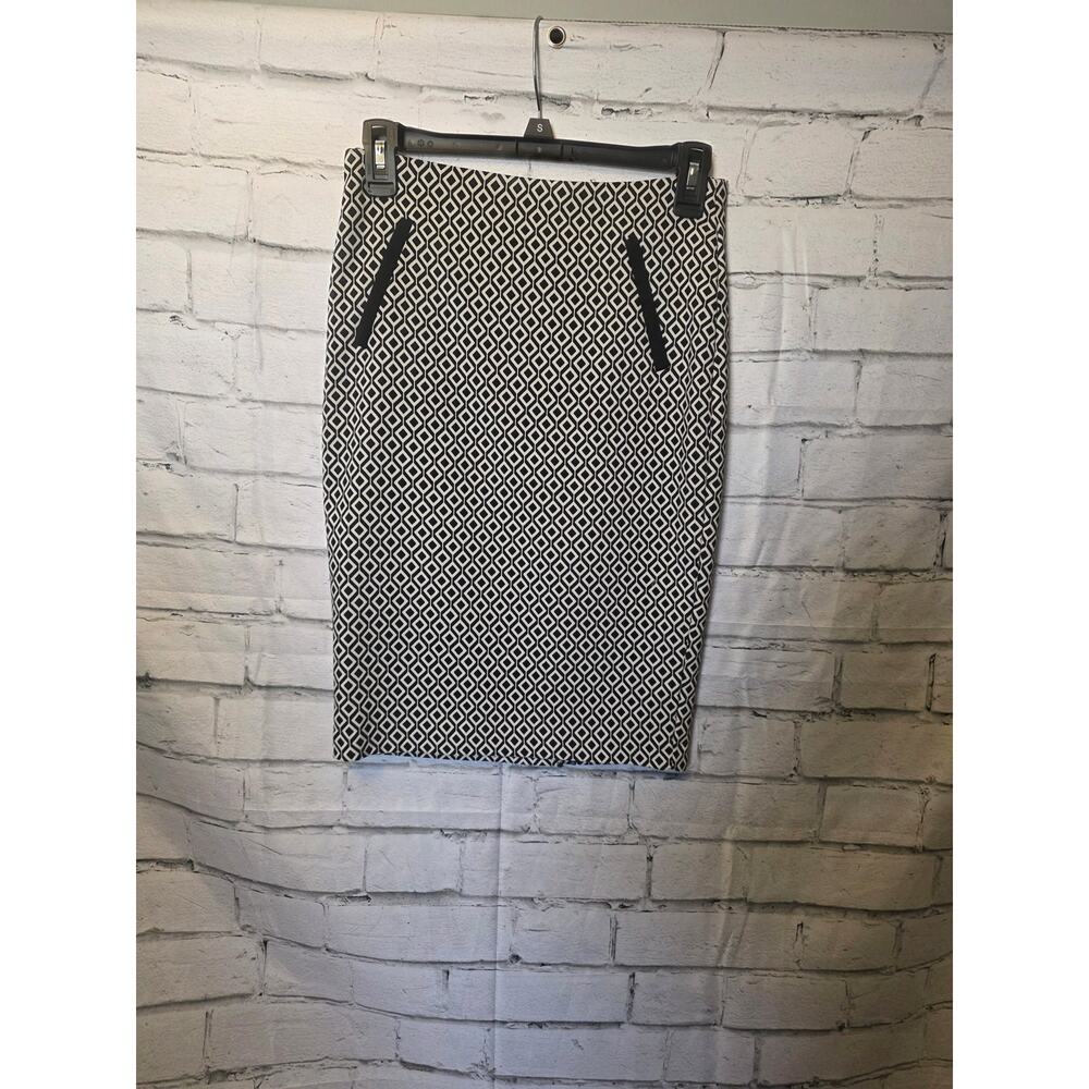 Mosaic & Co Women's Tapered Short Skirt